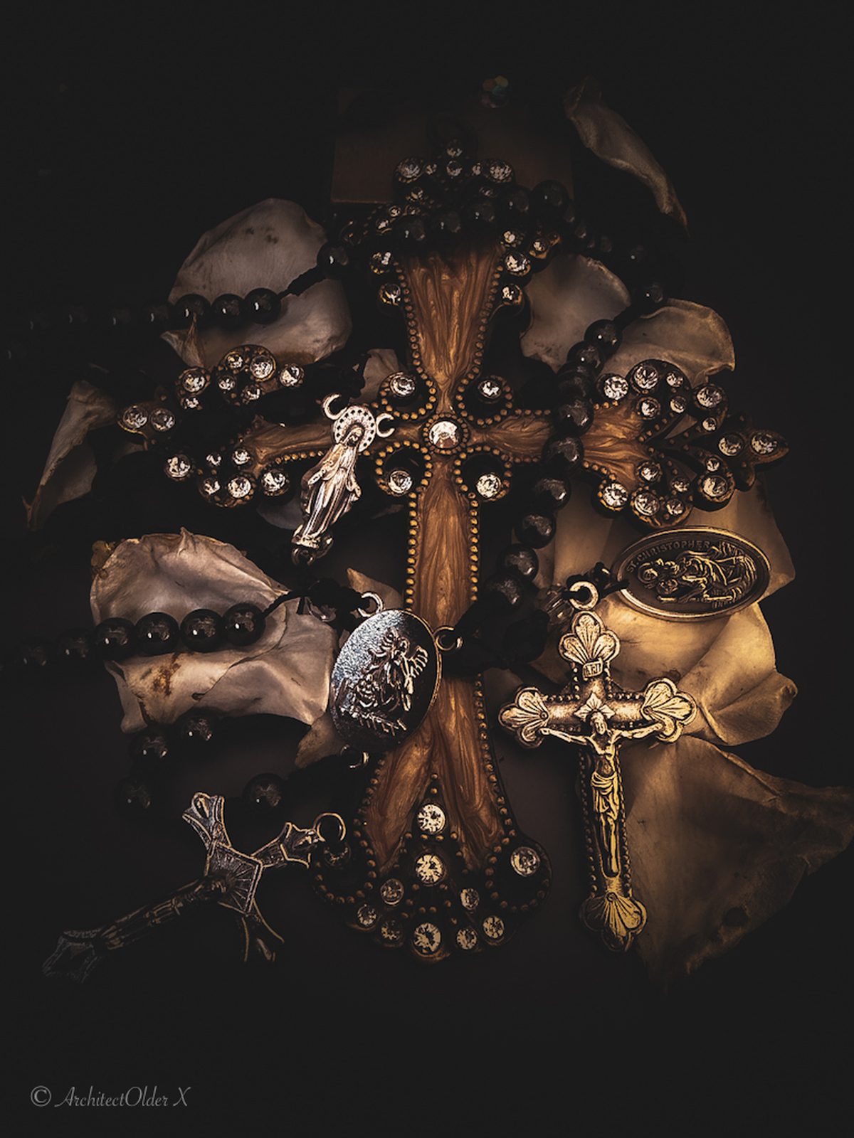 JLAO — Jael rosaries photographed by Architectolder